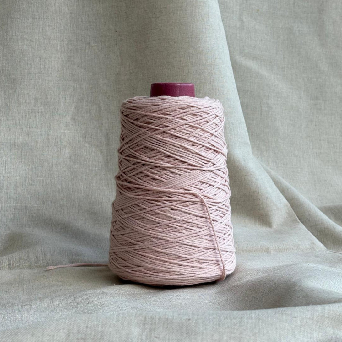 Cono-algodón-orgánico-rosa-tejer