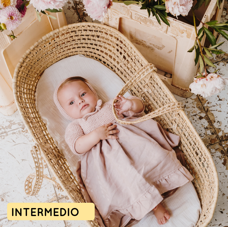 Kit-para-aprender-a-tejer-faldon-de-bebé-de-punto