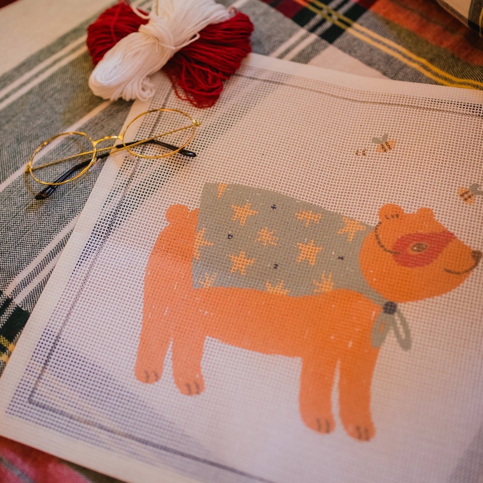 Kit Petit Point Súper Oso para aprender a bordar