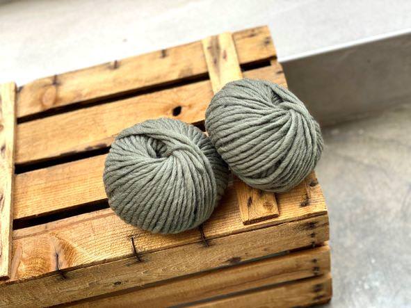 #10 Lana Gruesa · Verde Oliva