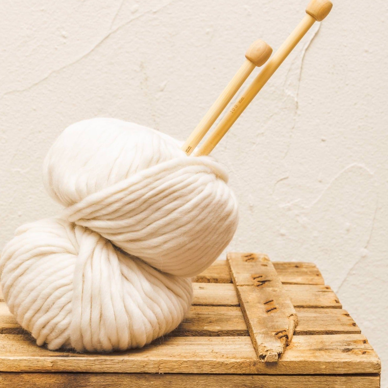 Ovillo pura lana virgen y alpaca gruesa de MöMMOT