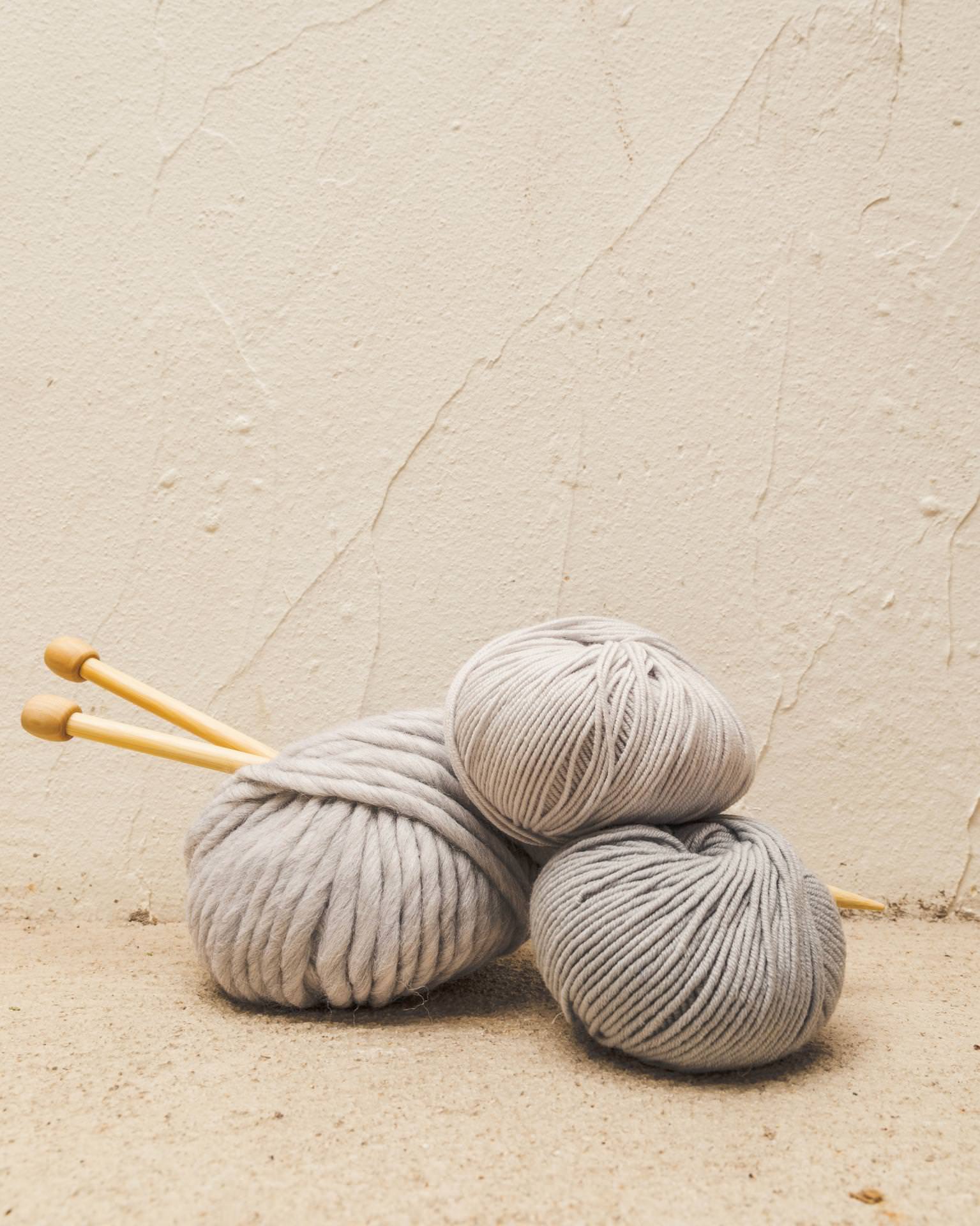 #5 Lana Media · Gris