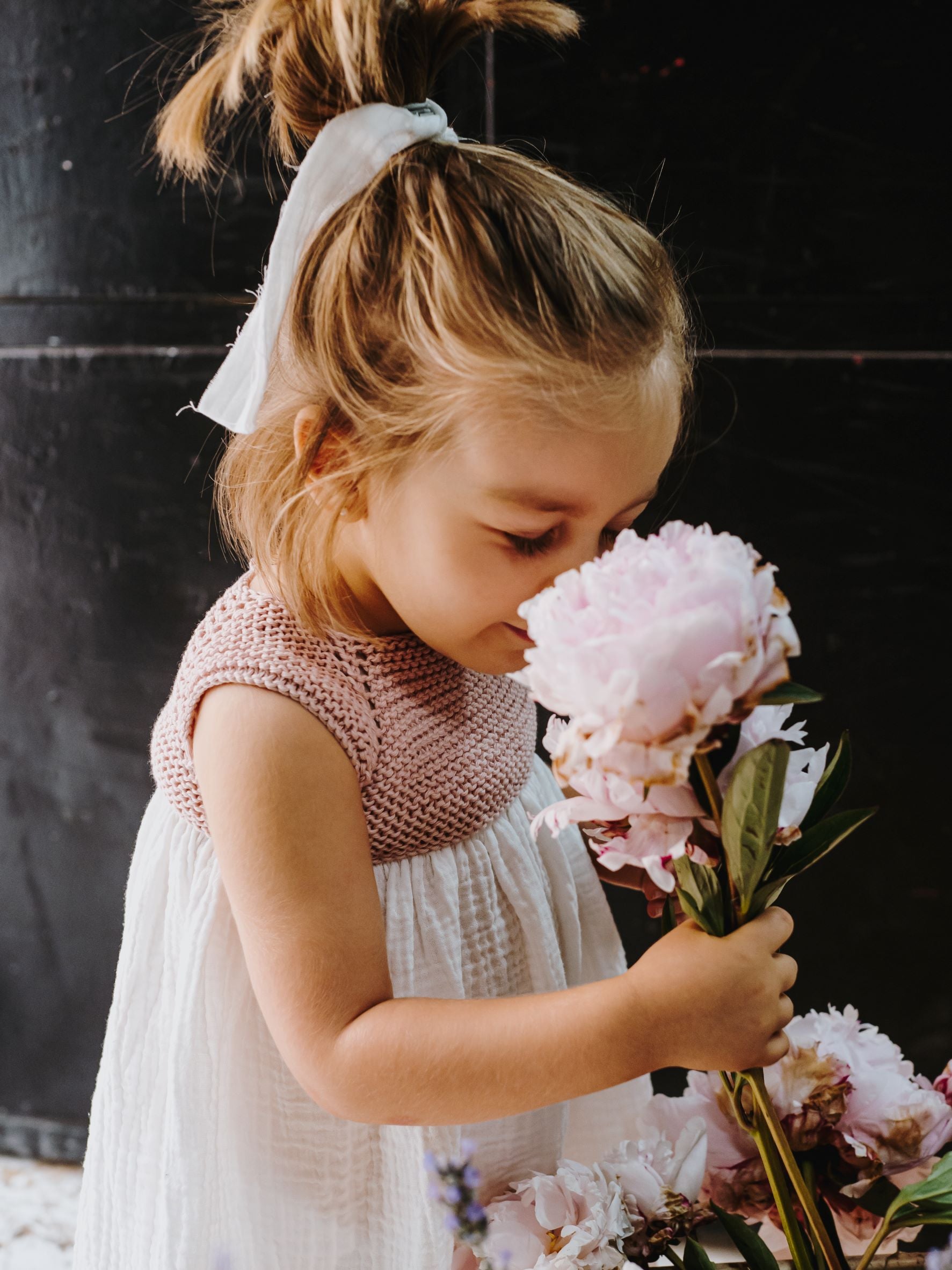 Camisón de punto con ranglan de niña en algodón rosa