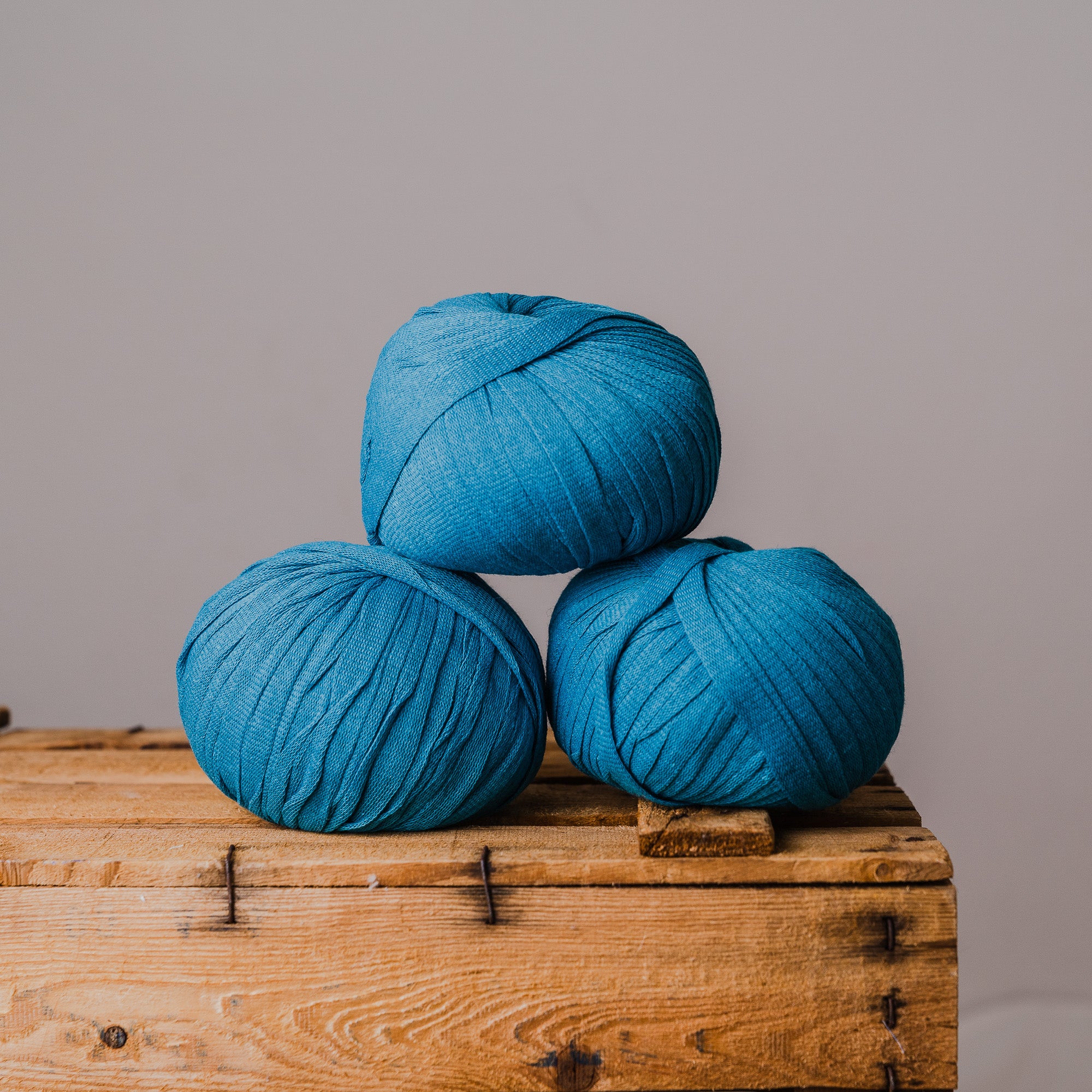 Ovillos de trapillo reciclado de color Turquesa de MöMMOT