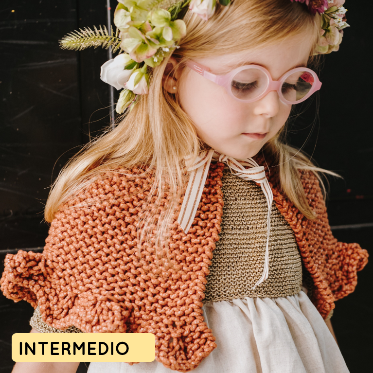 Kit para tejer capa de niña con volante