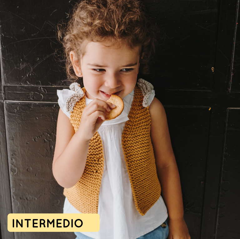Kit para tejer chaleco con volante de niña