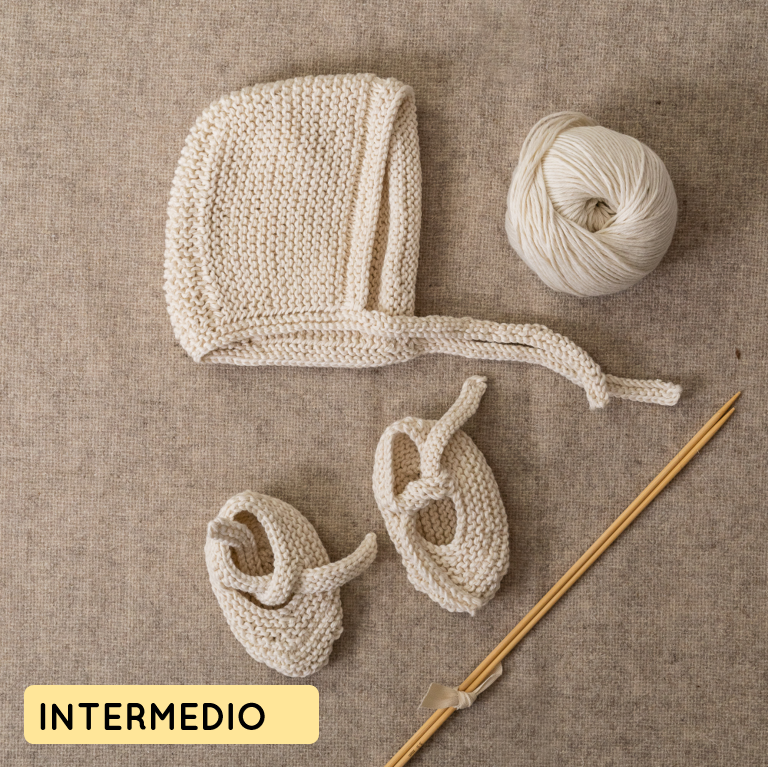 Kit para tejer conjunto capota y patucos