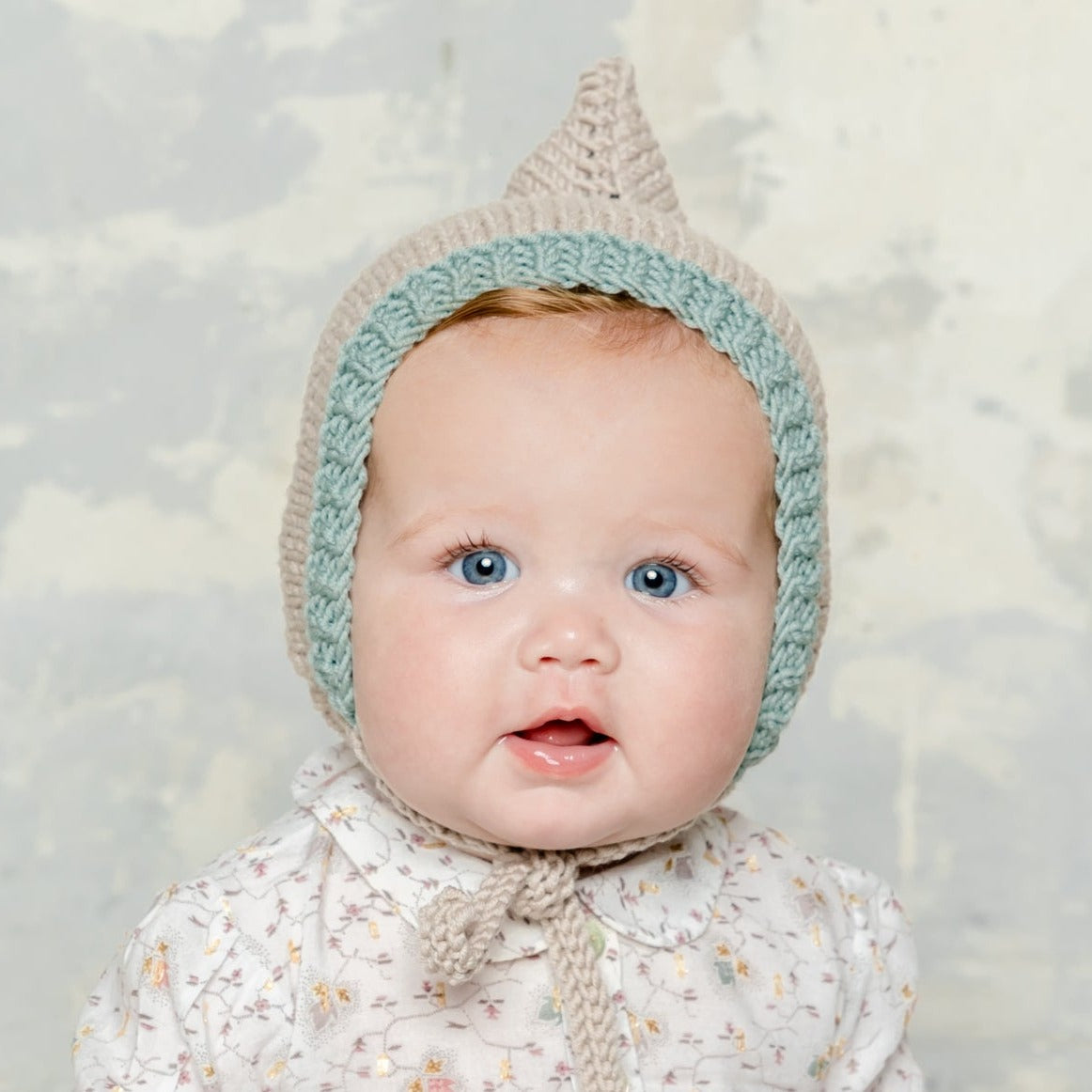 Capota de gnomo tejida en lana de MöMMOT