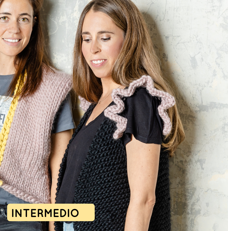 Patron para tejer chaleco con volante de mujer