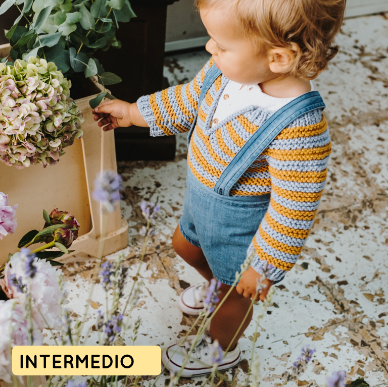 Patron para tejer jersey con pico y rayas de niño