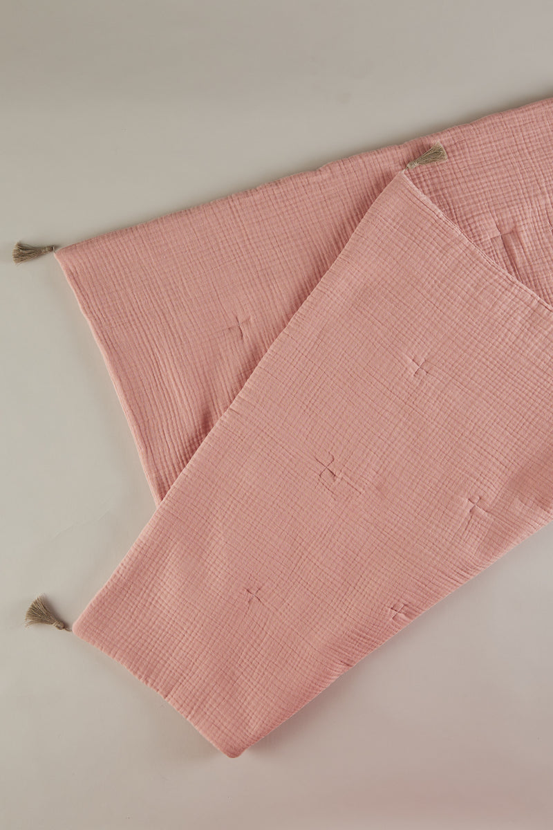 Manta rosa de bebé acolchada de MöMMOT